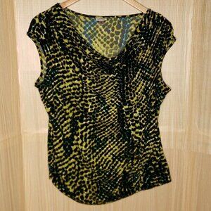 Worthington Plus Green Animal Print Scoop Neck Top